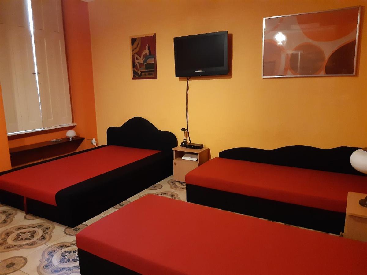 Astoria Centrum Studio Apartment Budapest Luaran gambar